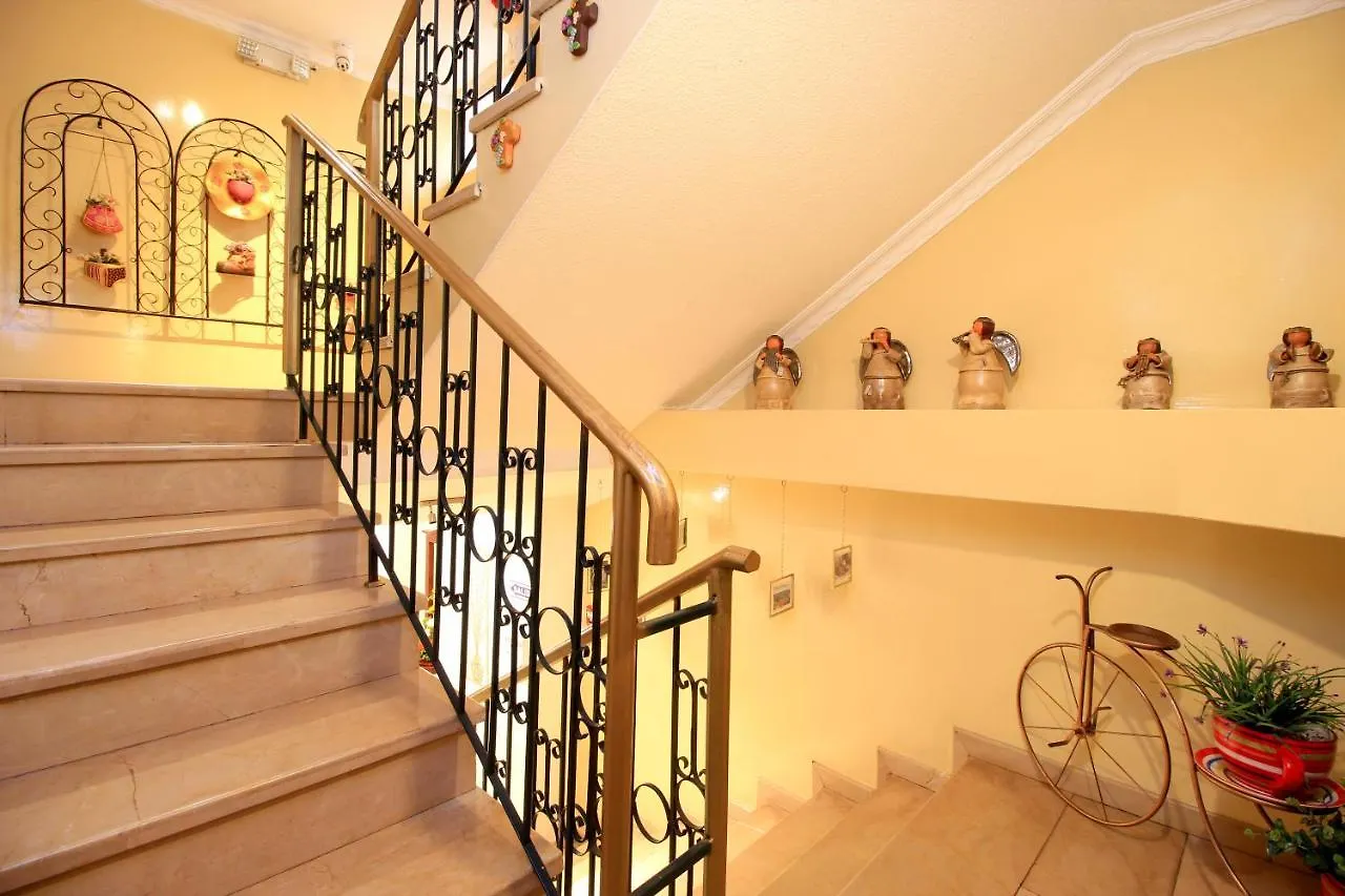 La Rosario Hostel Quito