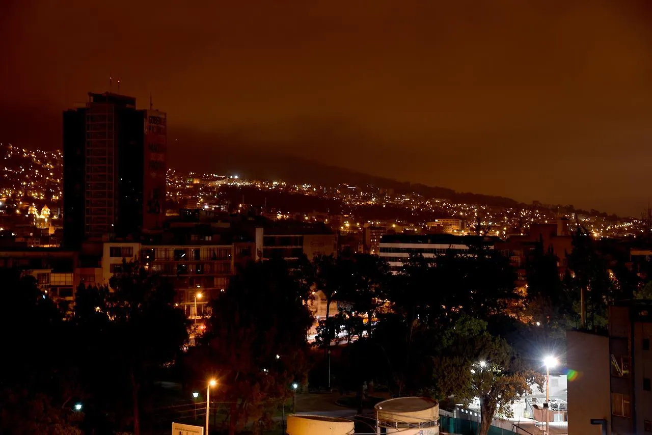 بيت شباب La Rosario كويتو